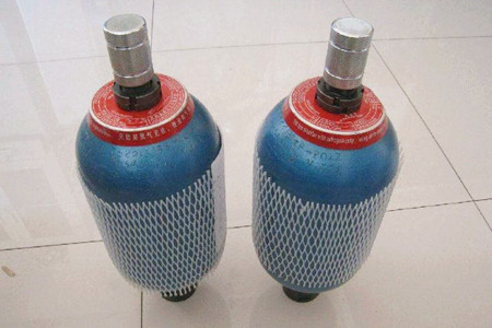 廠家生產活塞式蓄能器時需注意哪些？
