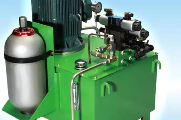 如何確定蓄能器的充氮壓力？按這些步驟進行！ 圖1