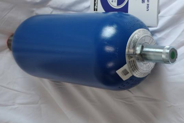 蓄能器的結構類型、作用、安裝以及選用要點 圖1