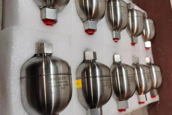 蓄能器的結構類型、作用、安裝以及選用要點 圖2